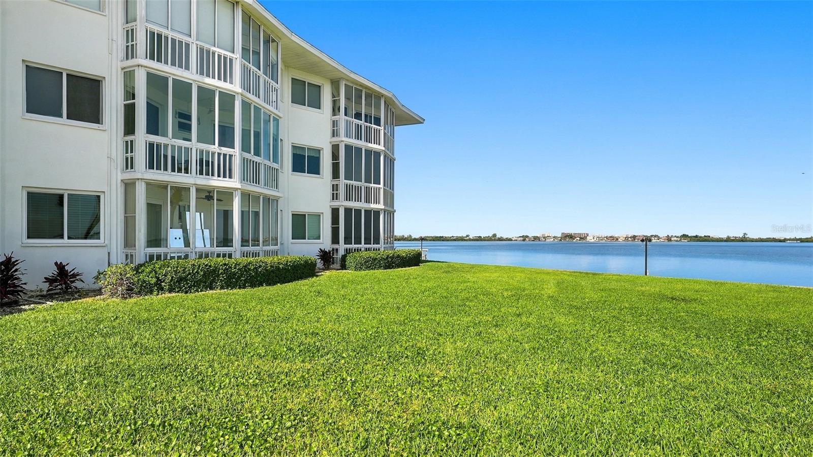 777 JOHN RINGLING BLVD #2 — photo 35
