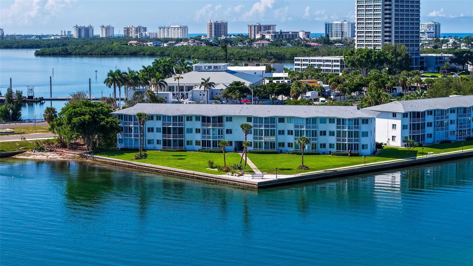 777 JOHN RINGLING BLVD #2 — photo 38