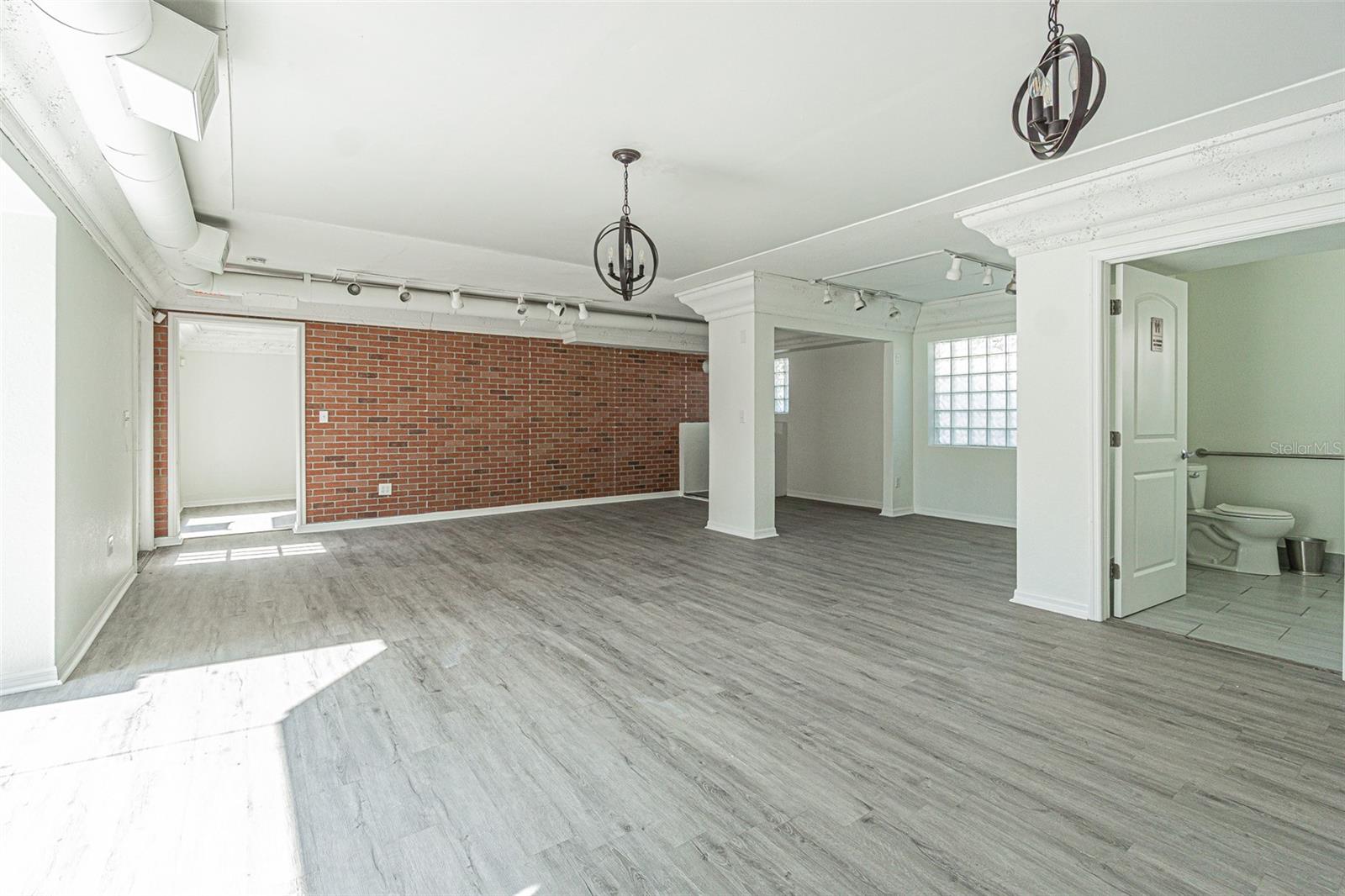 556 CLEARWATER LARGO RD N #C — photo 14