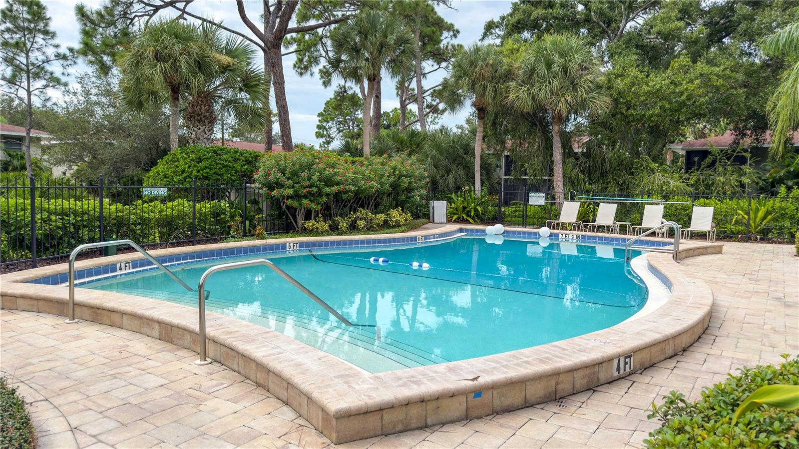 954 LA COSTA CIR #1 — photo 32
