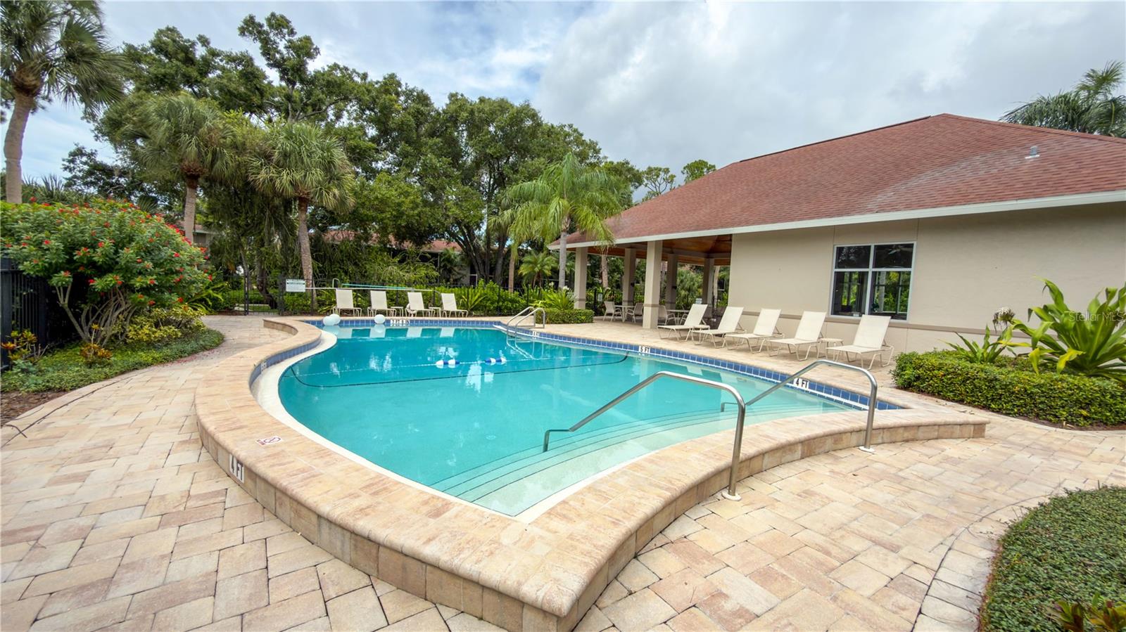 954 LA COSTA CIR #1 — photo 31