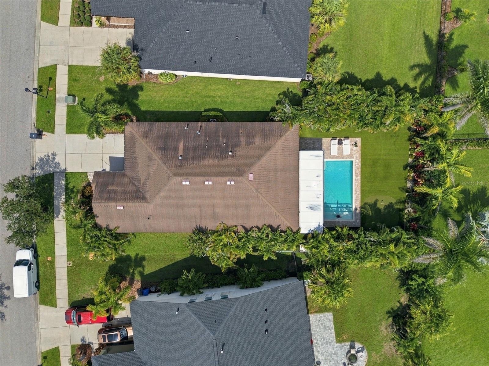 6805 PARK STRAND DR — photo 2
