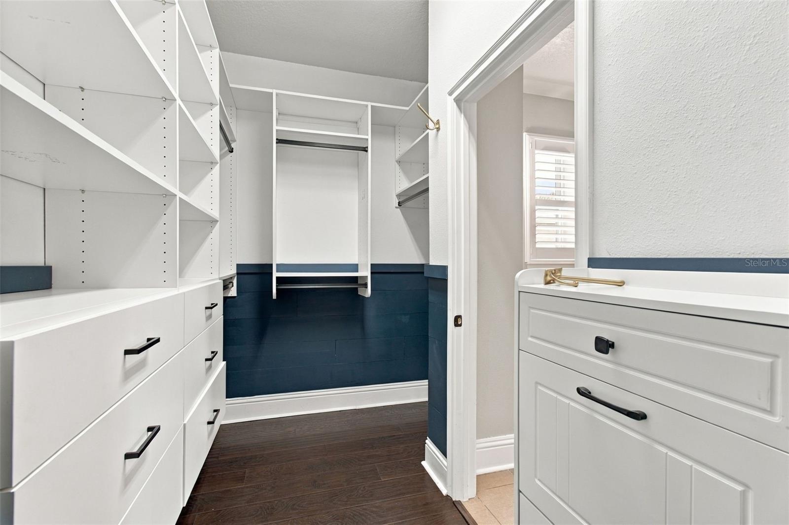 6805 PARK STRAND DR — photo 41