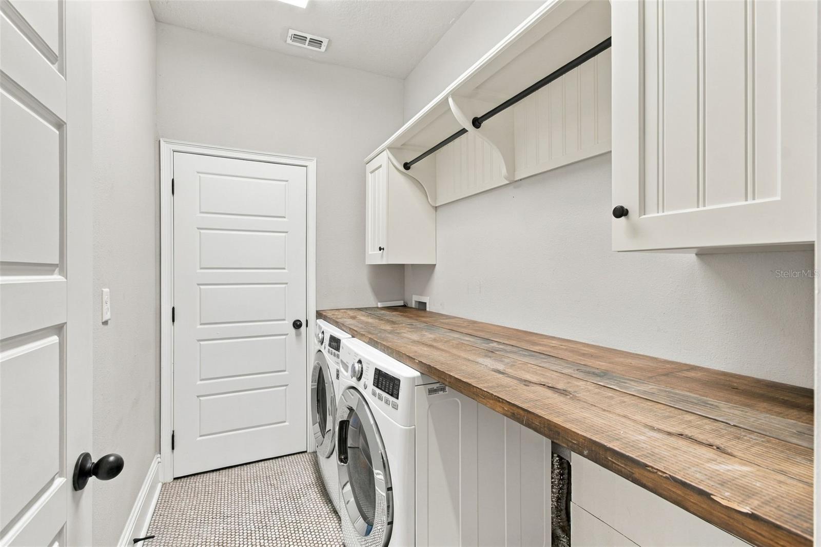 6805 PARK STRAND DR — photo 21