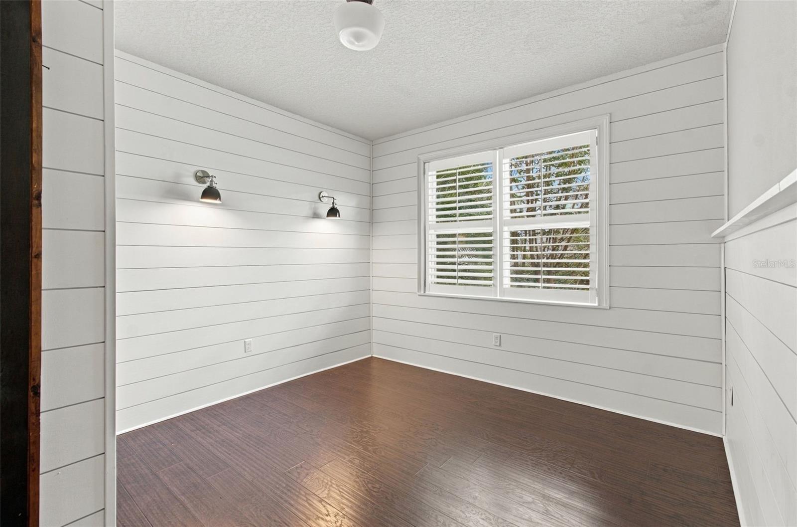6805 PARK STRAND DR — photo 19