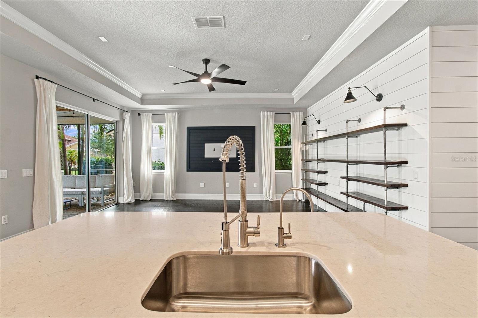 6805 PARK STRAND DR — photo 26