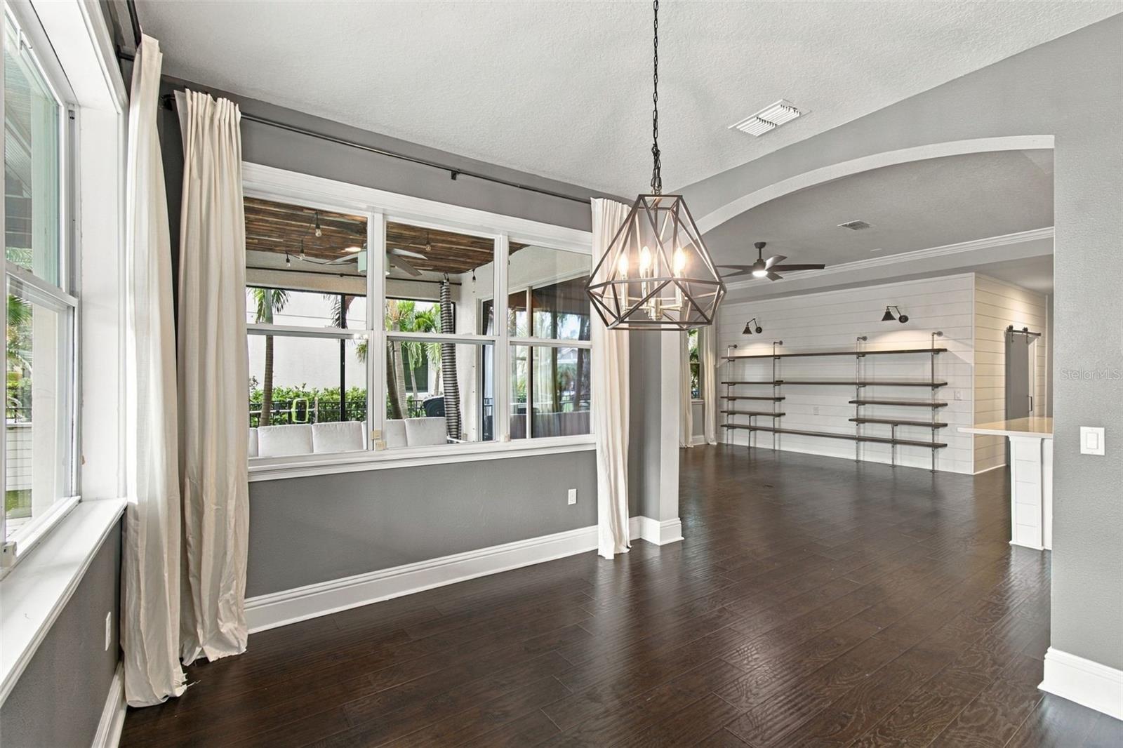 6805 PARK STRAND DR — photo 31