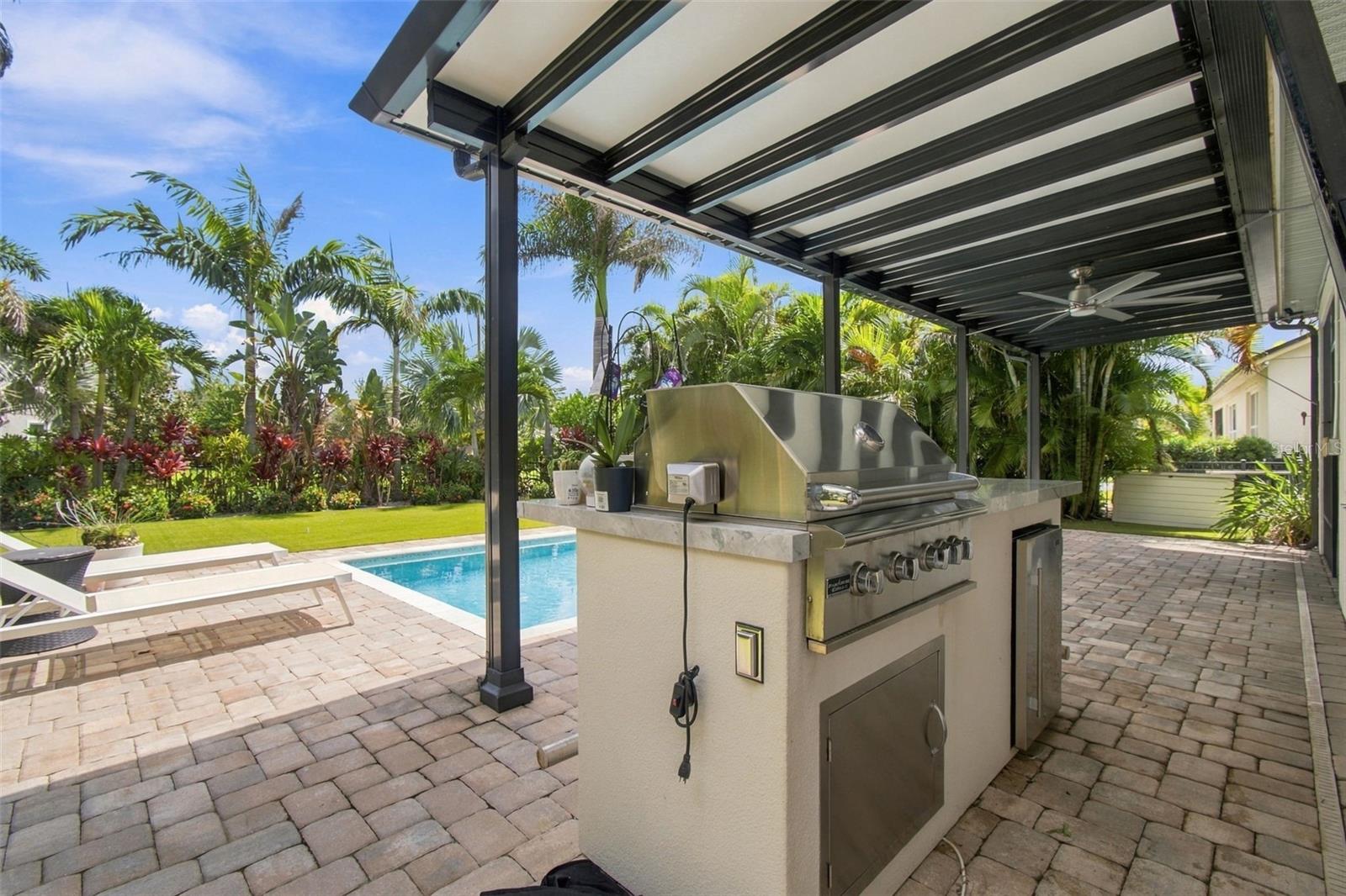 6805 PARK STRAND DR — photo 46