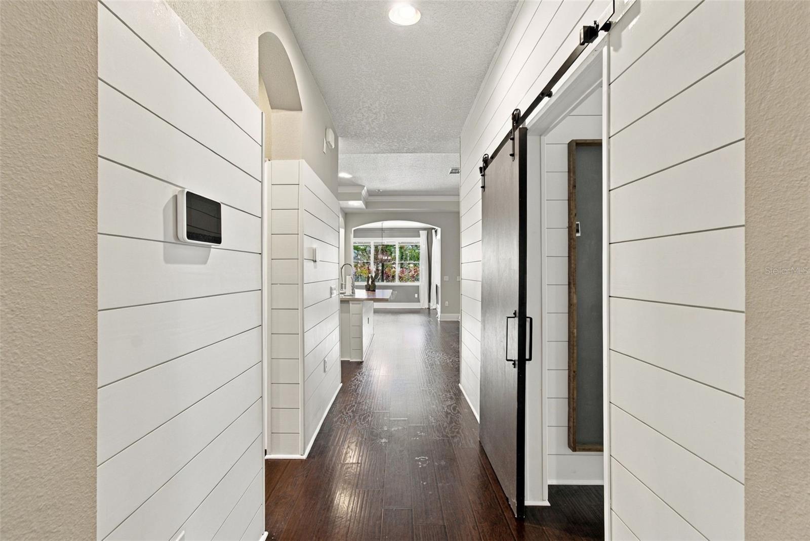6805 PARK STRAND DR — photo 16