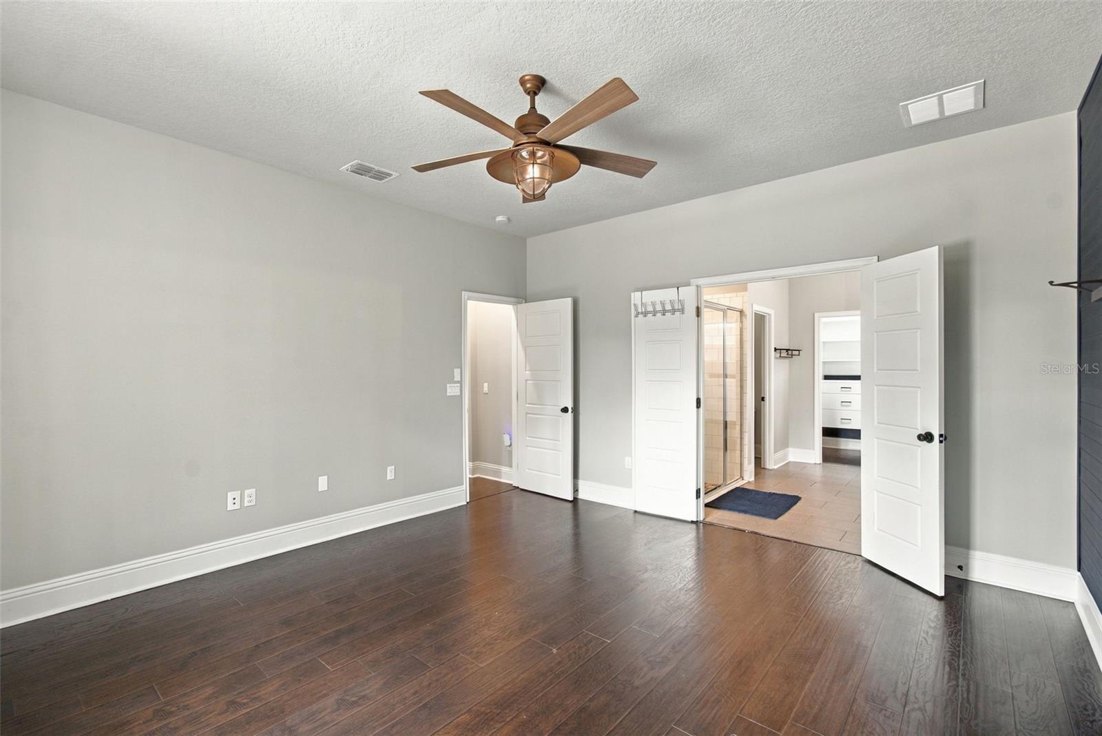 6805 PARK STRAND DR — photo 34