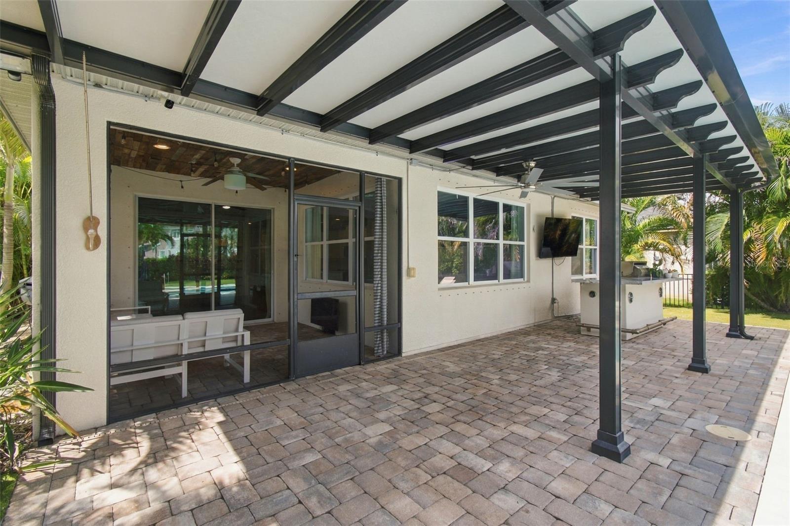 6805 PARK STRAND DR — photo 45