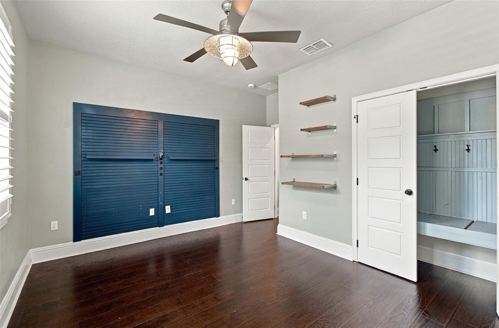 6805 PARK STRAND DR — photo 15