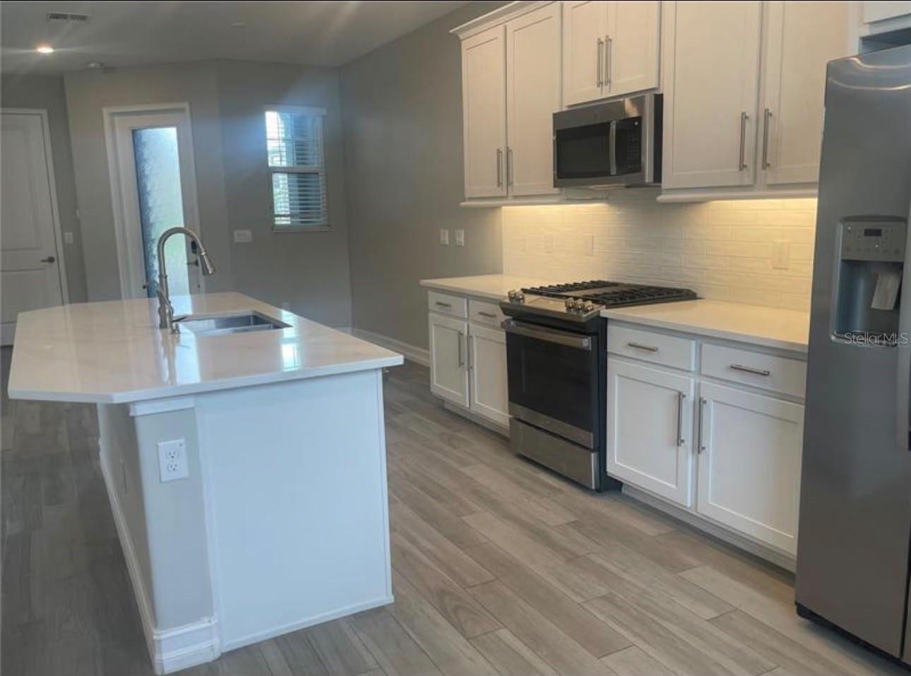 4596 ALMADA LN — photo 5