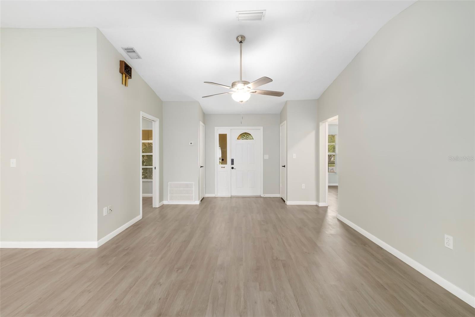 3905 SANDPOINTE DR — photo 10