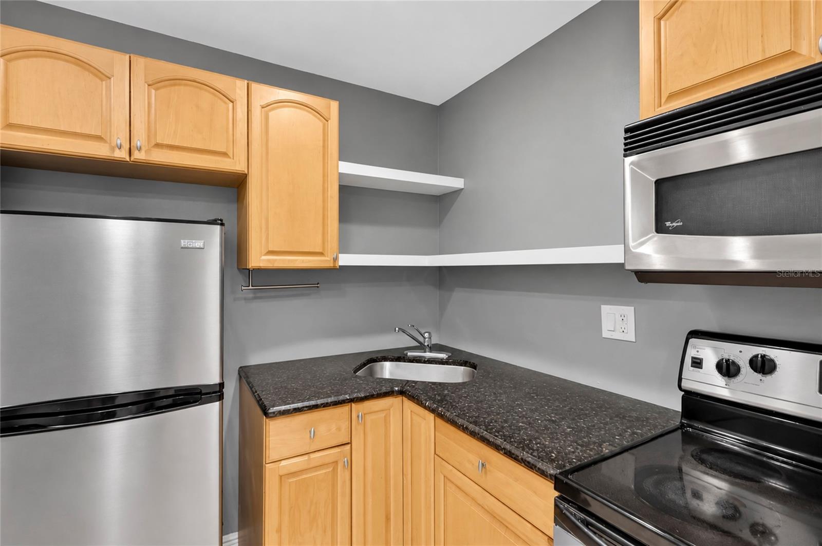 1158 OVERCASH DR — photo 18