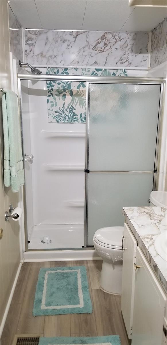 3302 KAUNA POINT DR — photo 40