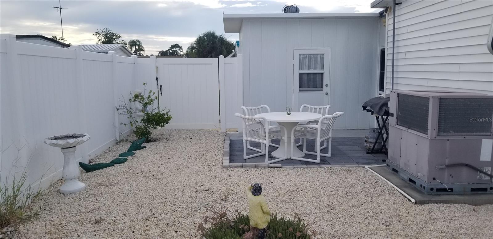 3302 KAUNA POINT DR — photo 15