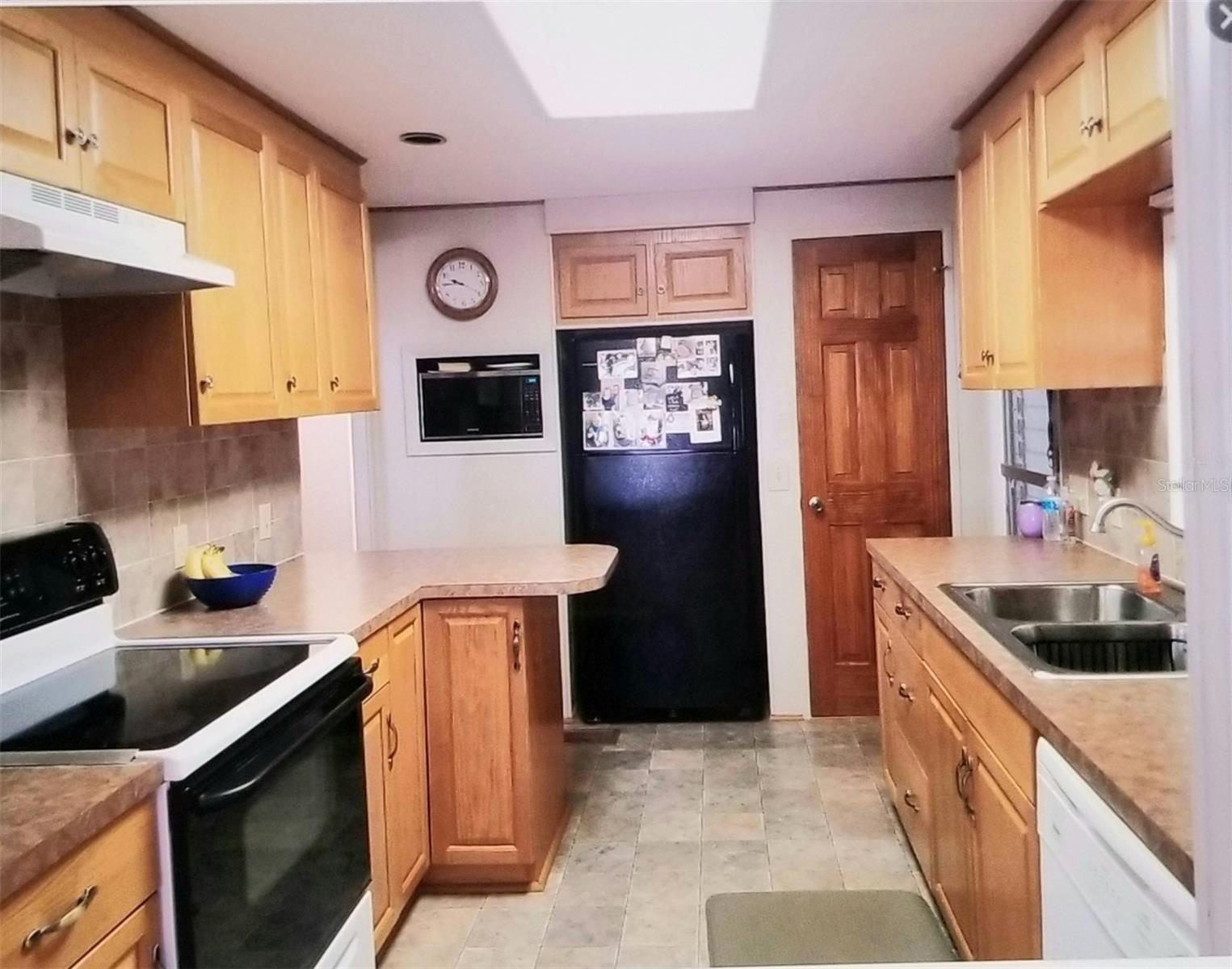 3302 KAUNA POINT DR — photo 18