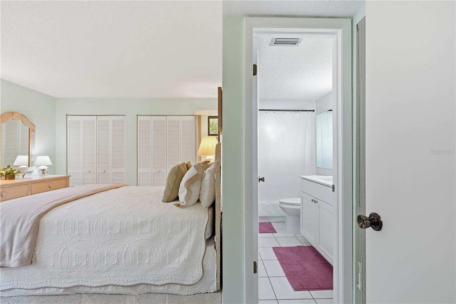 1555 TARPON CENTER DR #156 — photo 32