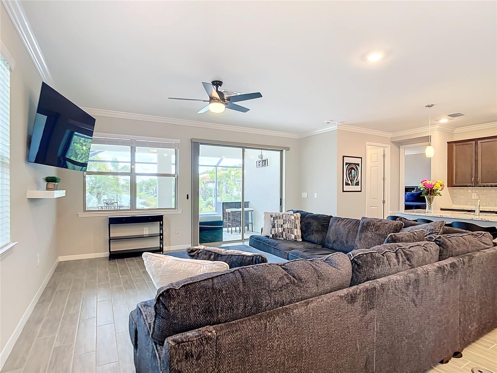 177 VINADIO BLVD — photo 4