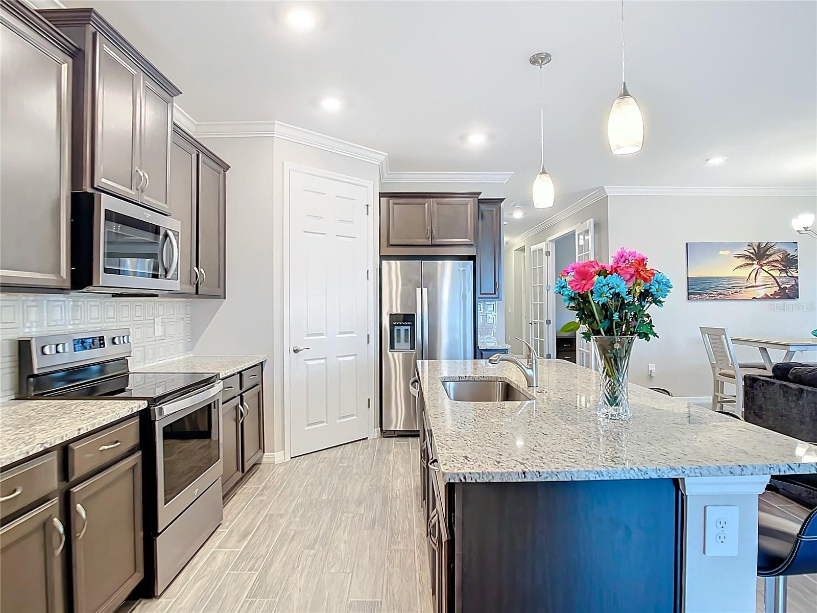 177 VINADIO BLVD — photo 11