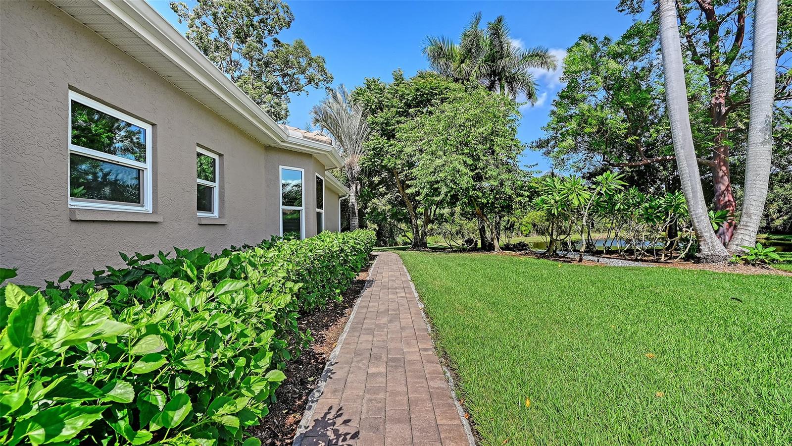 8866 BLOOMFIELD BLVD — photo 79