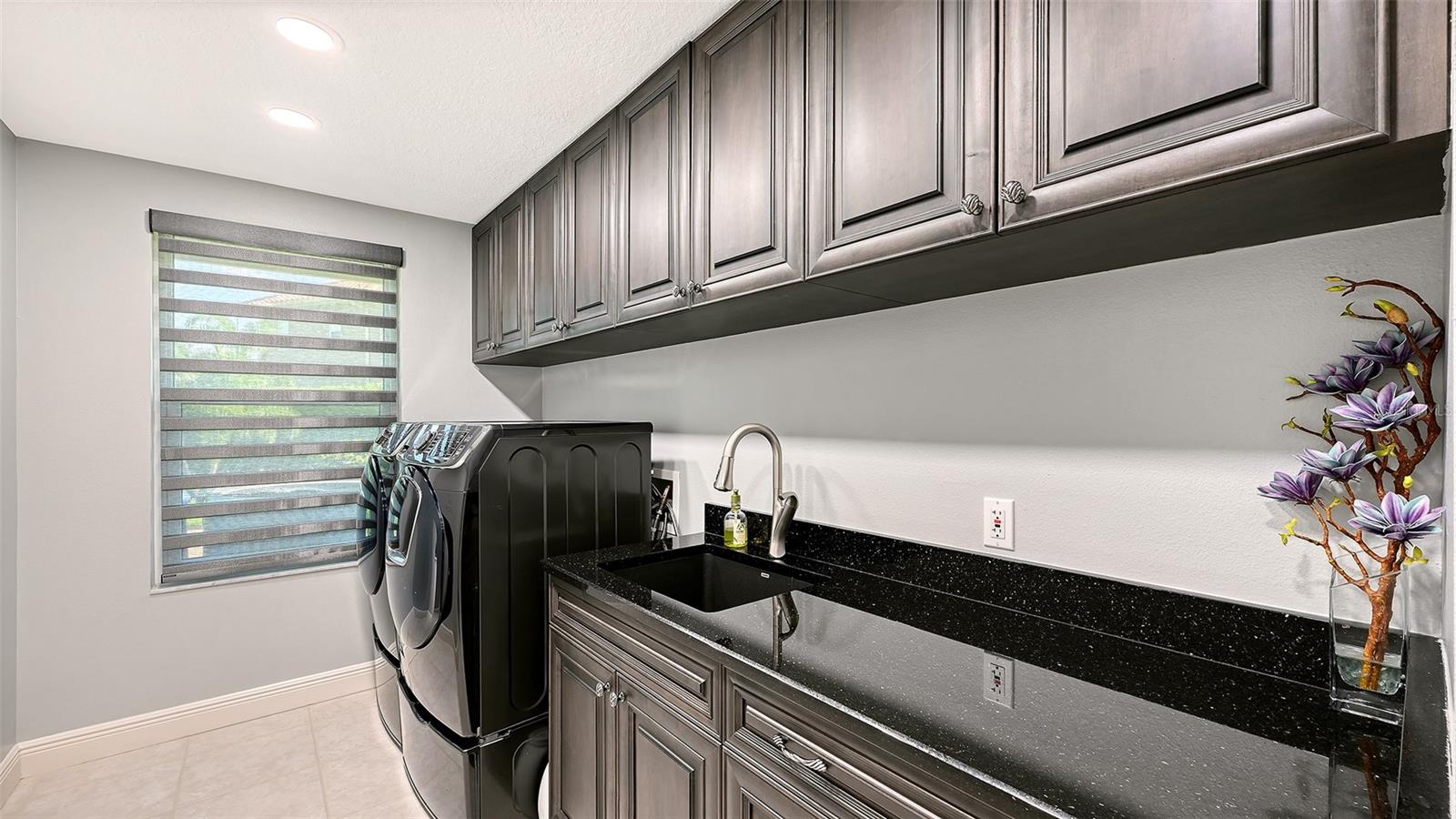 8866 BLOOMFIELD BLVD — photo 37