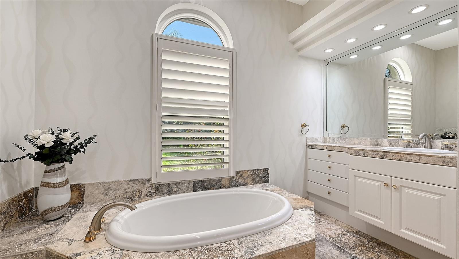 8866 BLOOMFIELD BLVD — photo 48