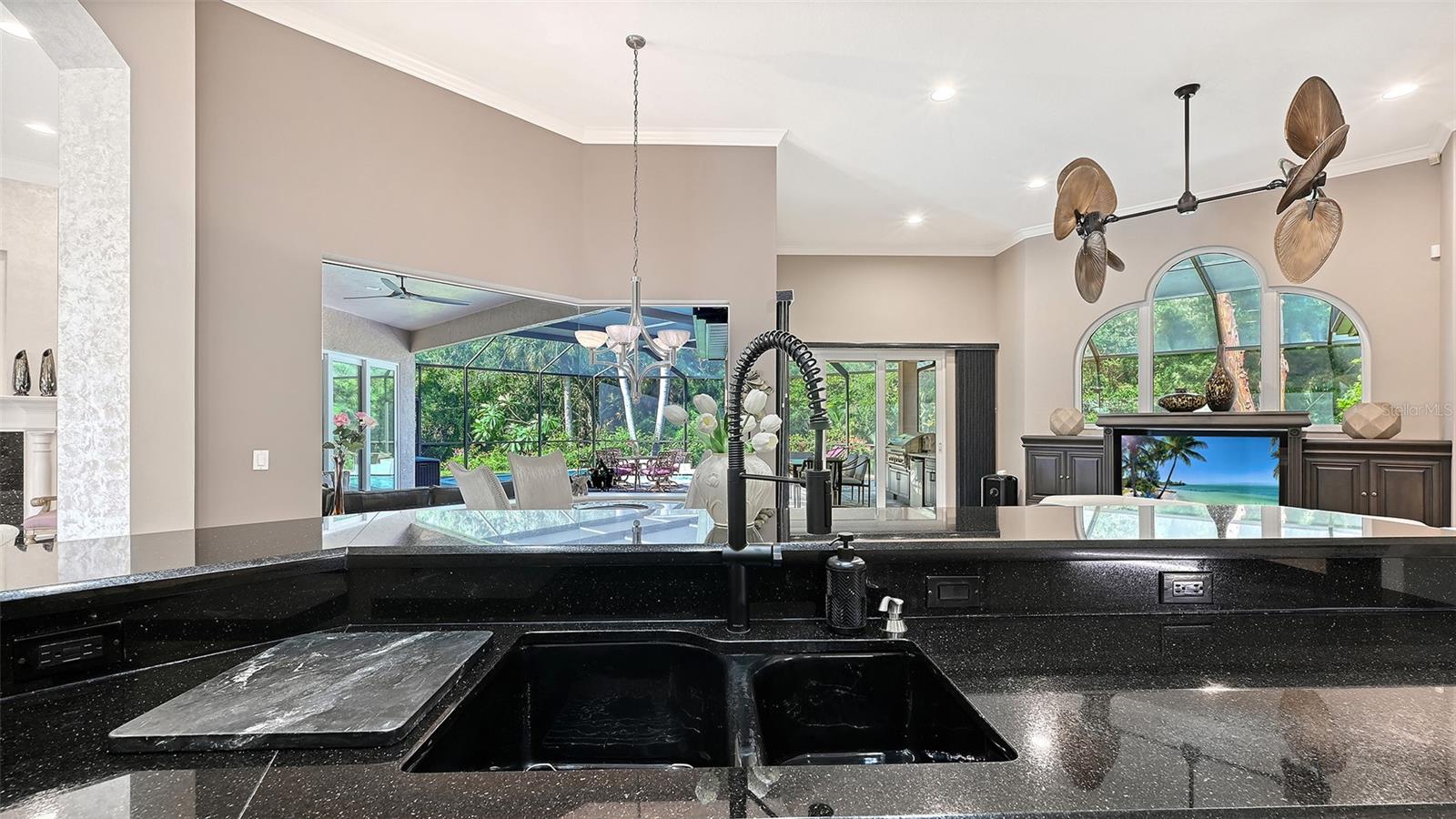 8866 BLOOMFIELD BLVD — photo 31