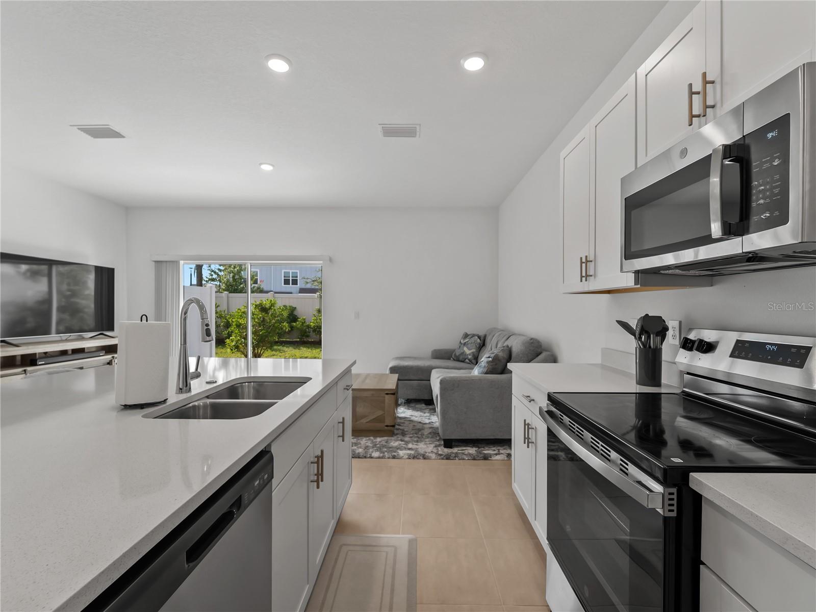 5901 BISCOTTI ST — photo 9
