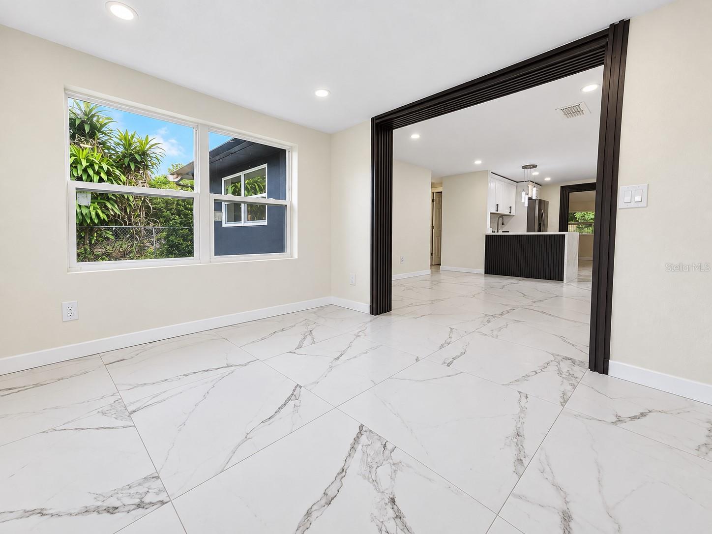 5718 MALLOW ST — photo 3