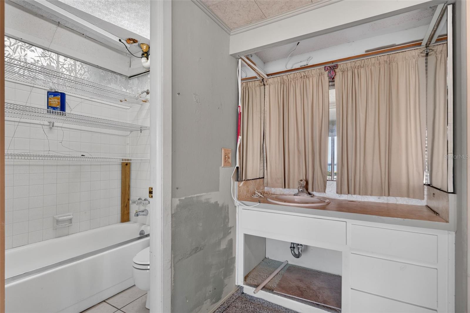 51 ISLAND WAY #1100 — photo 21