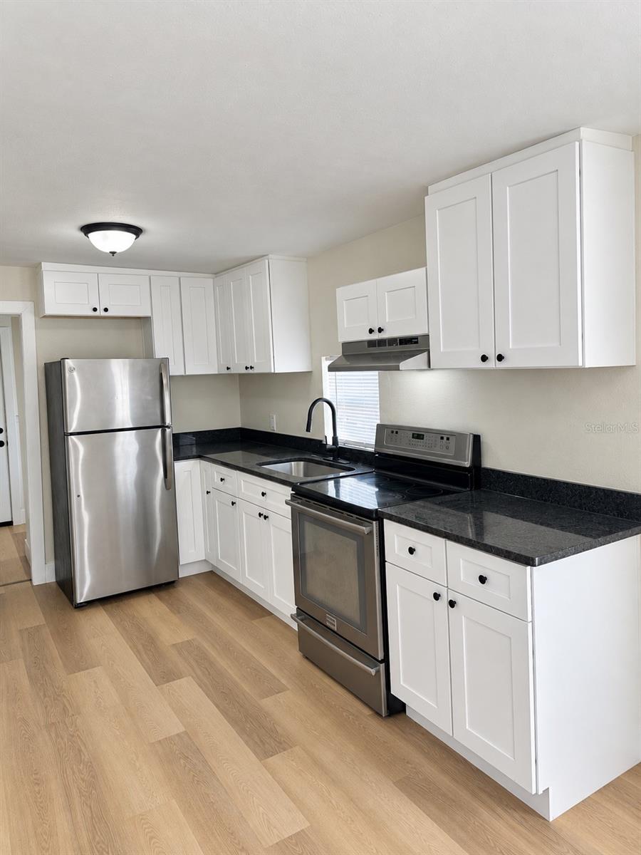 3403 MACHADO ST — photo 17