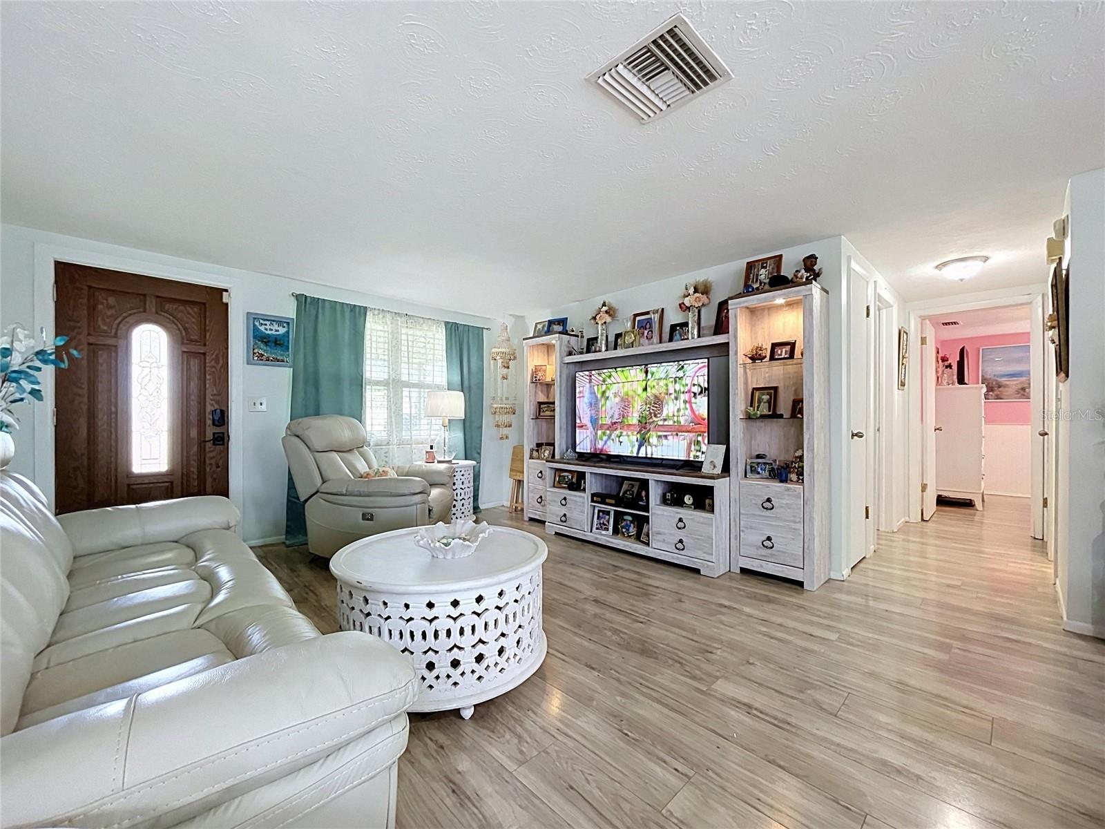 3748 REDWOOD DR — photo 30