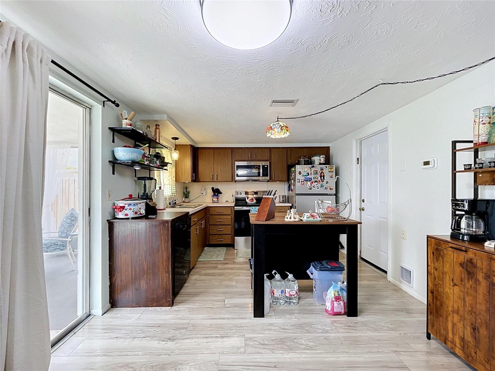 3748 REDWOOD DR — photo 39