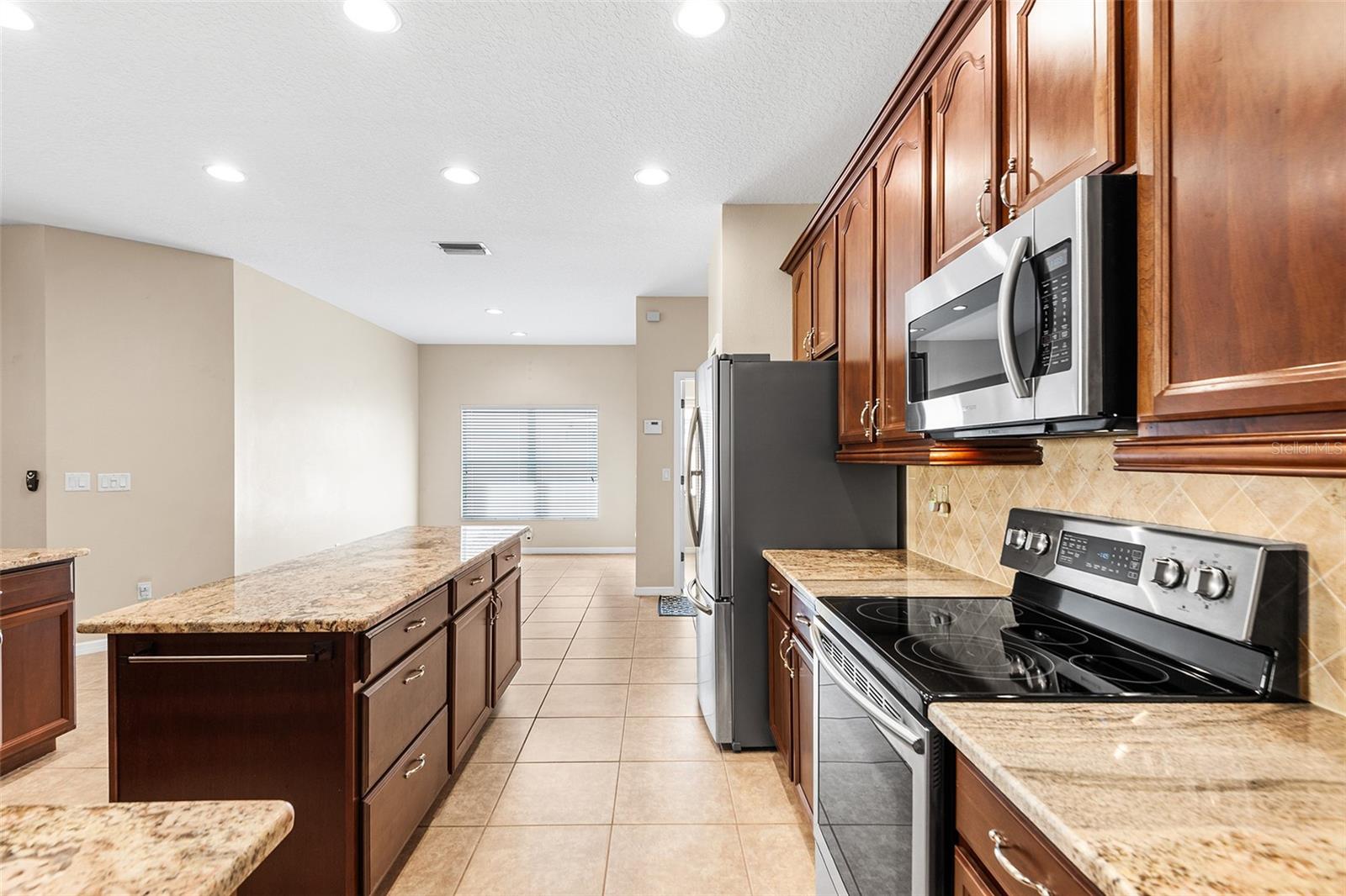 443 YORK DALE DR — photo 15