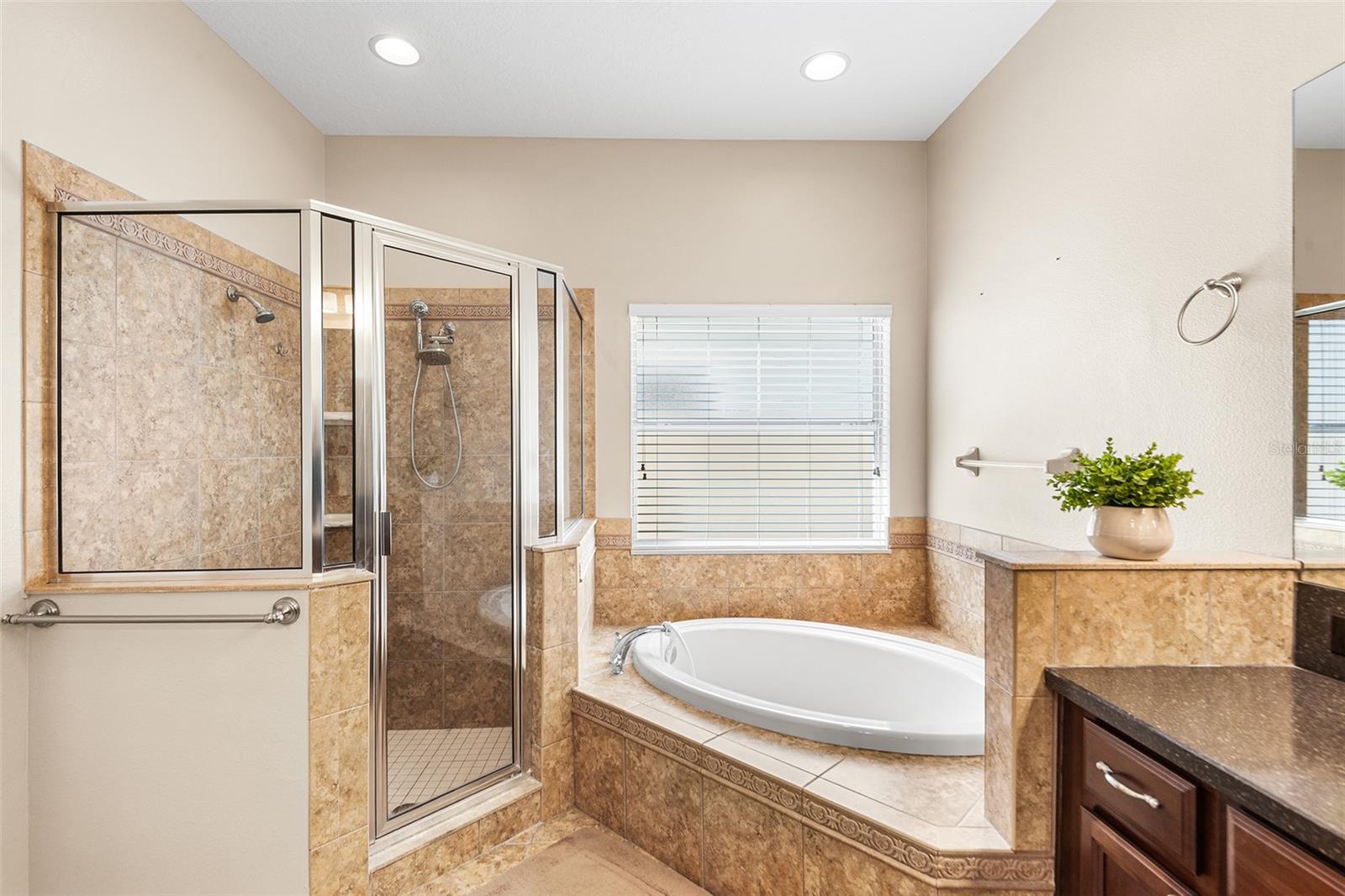 443 YORK DALE DR — photo 22