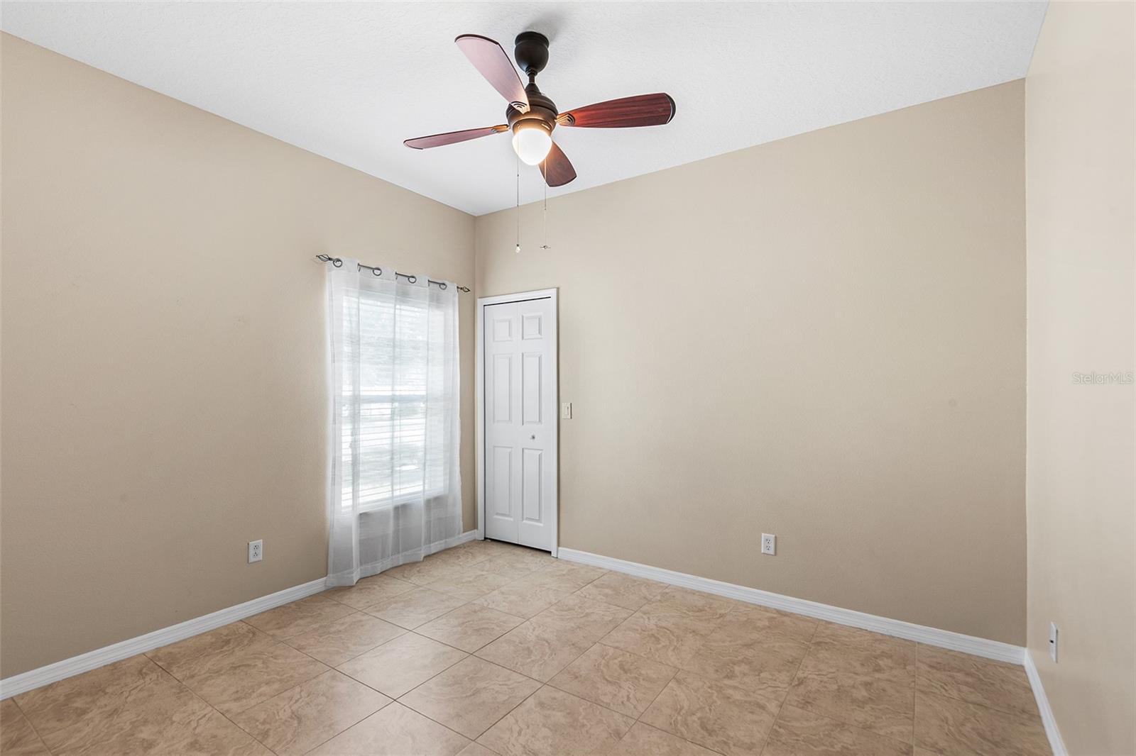 443 YORK DALE DR — photo 25