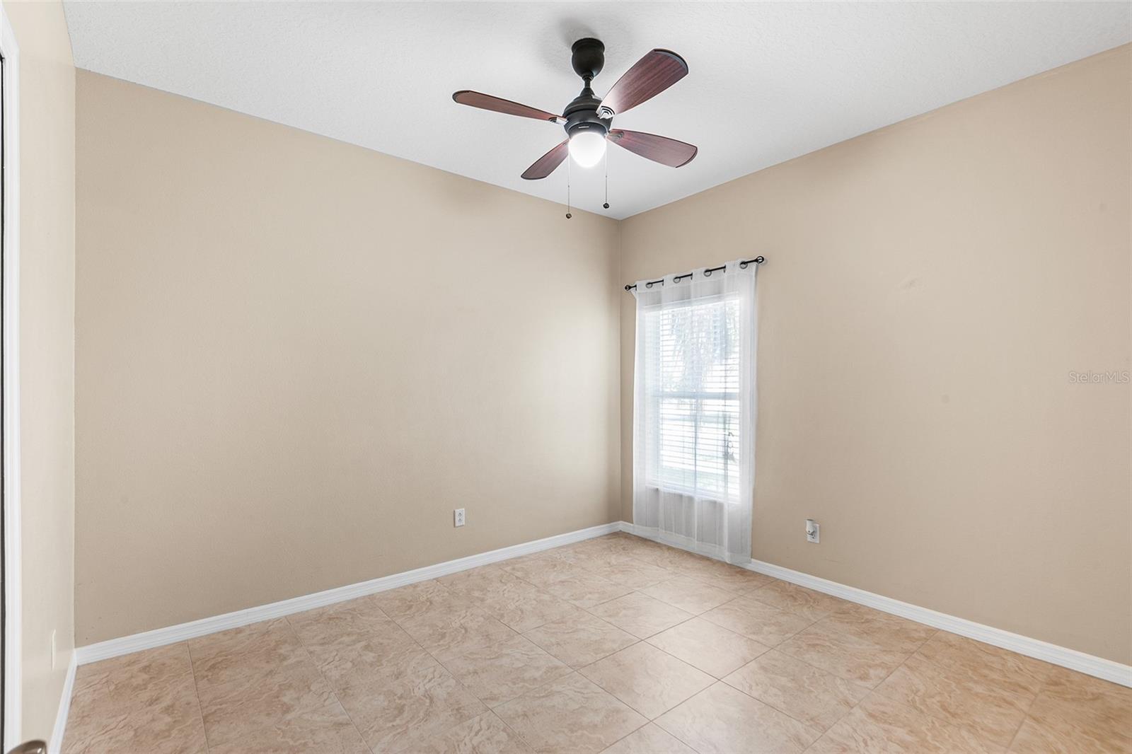 443 YORK DALE DR — photo 26
