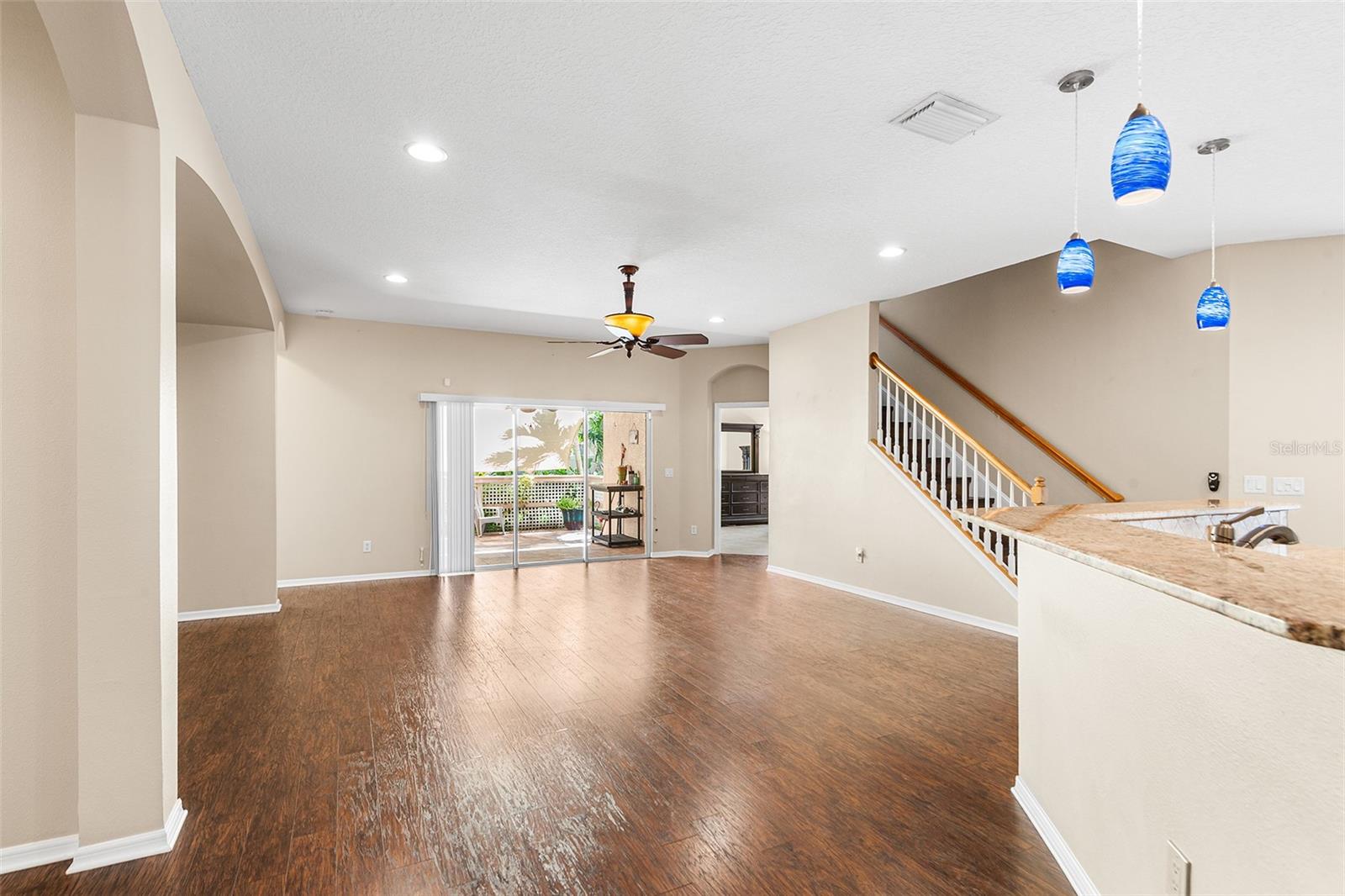 443 YORK DALE DR — photo 8