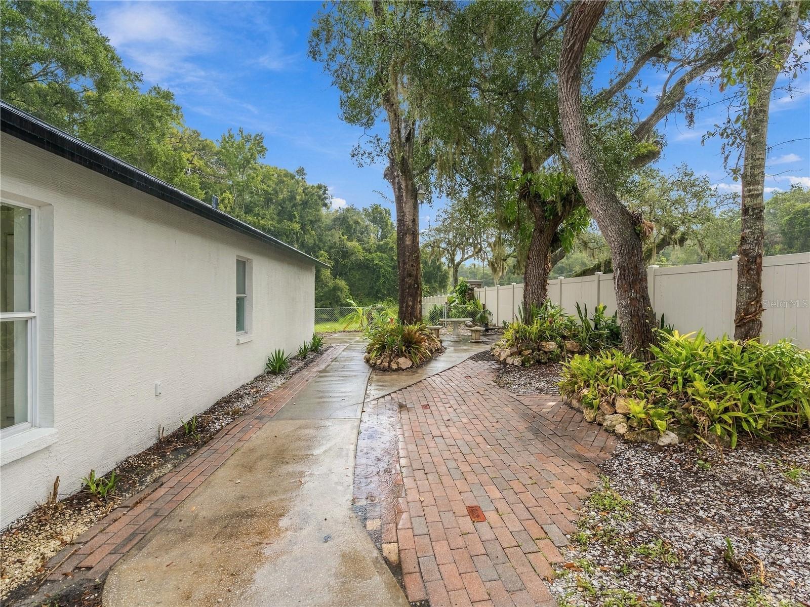 11836 HUNTERS LAKE DR — photo 31