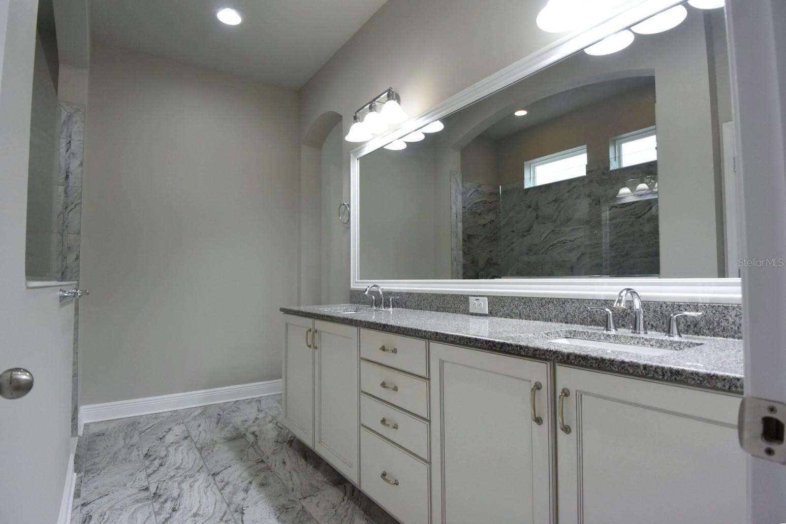 14735 CARAVAN AVE — photo 43
