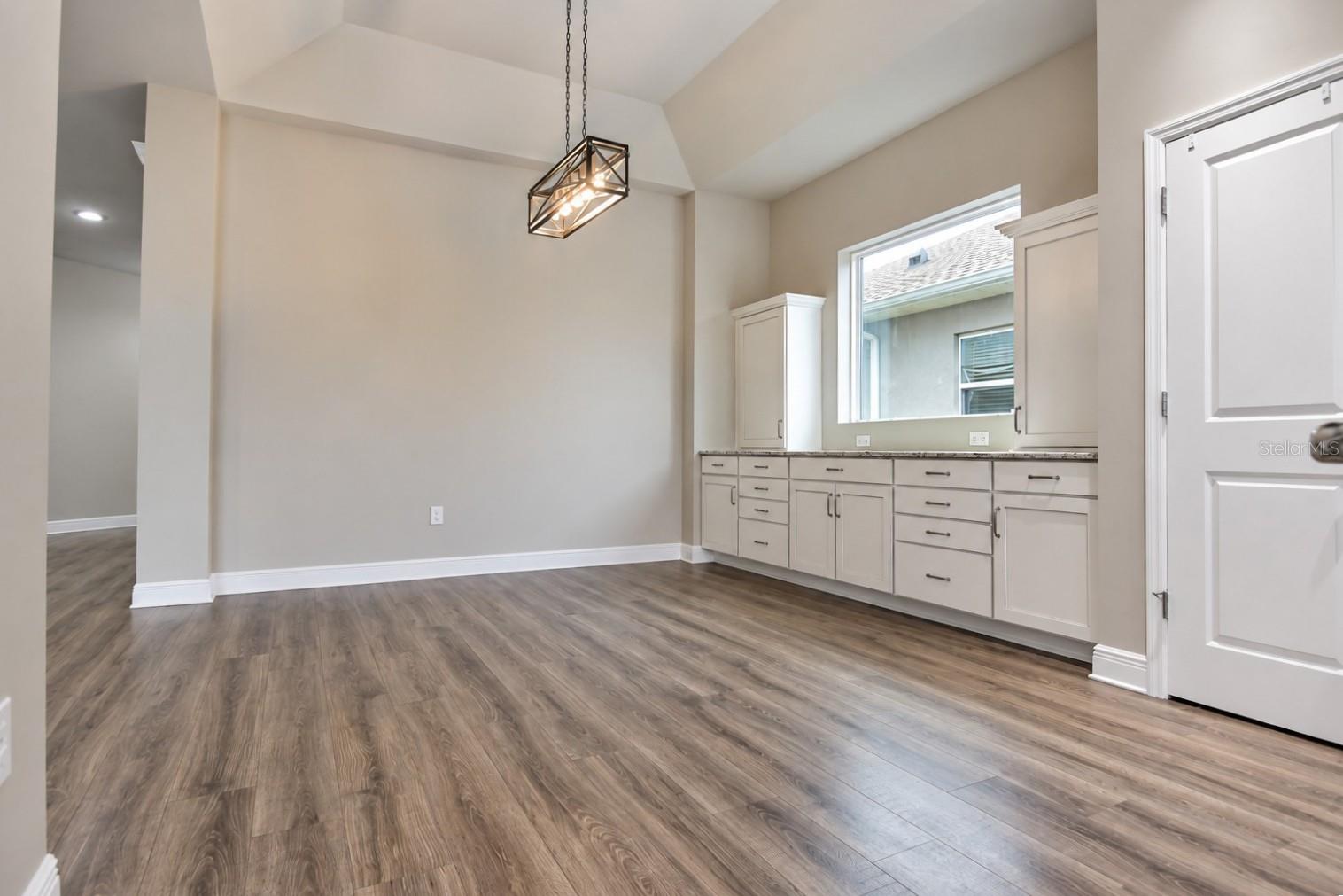 14735 CARAVAN AVE — photo 14