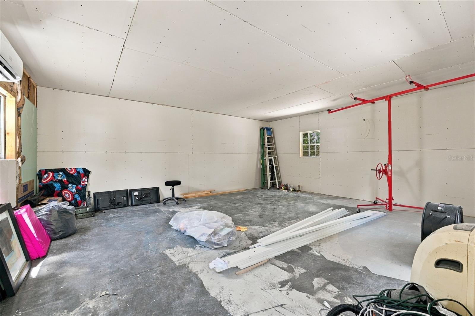 15247 LOMA AVE — photo 39