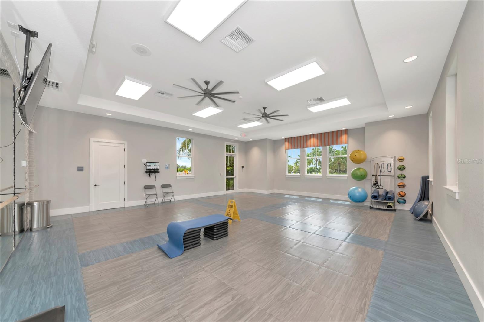 4715 CANOE CREEK AVE — photo 67