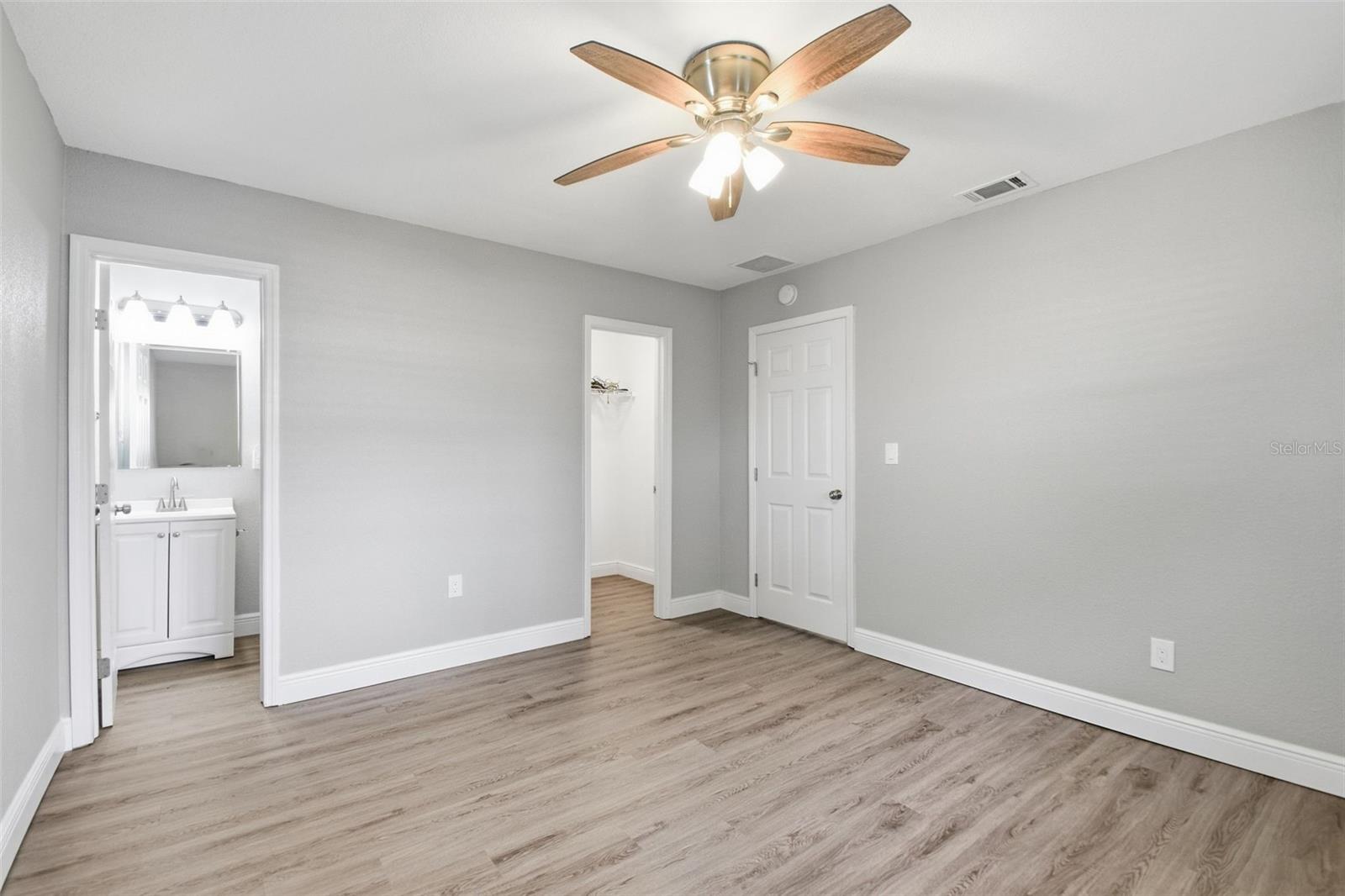 1751 MISSISSIPPI AVE NE — photo 32