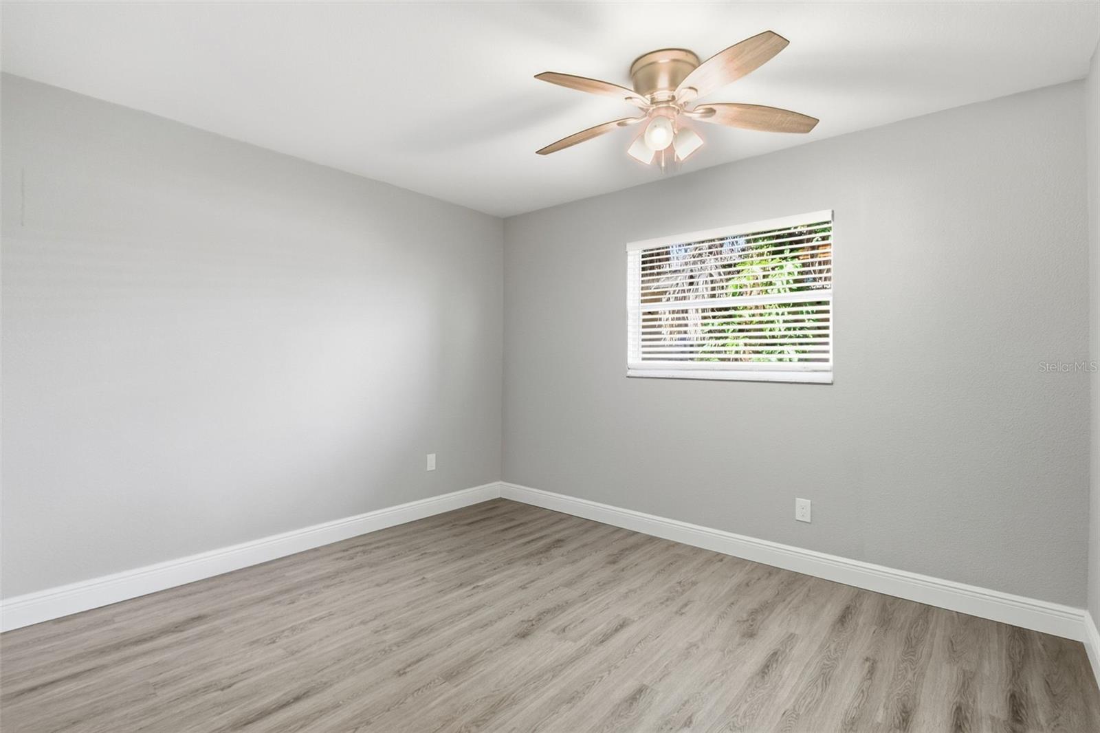 1751 MISSISSIPPI AVE NE — photo 24