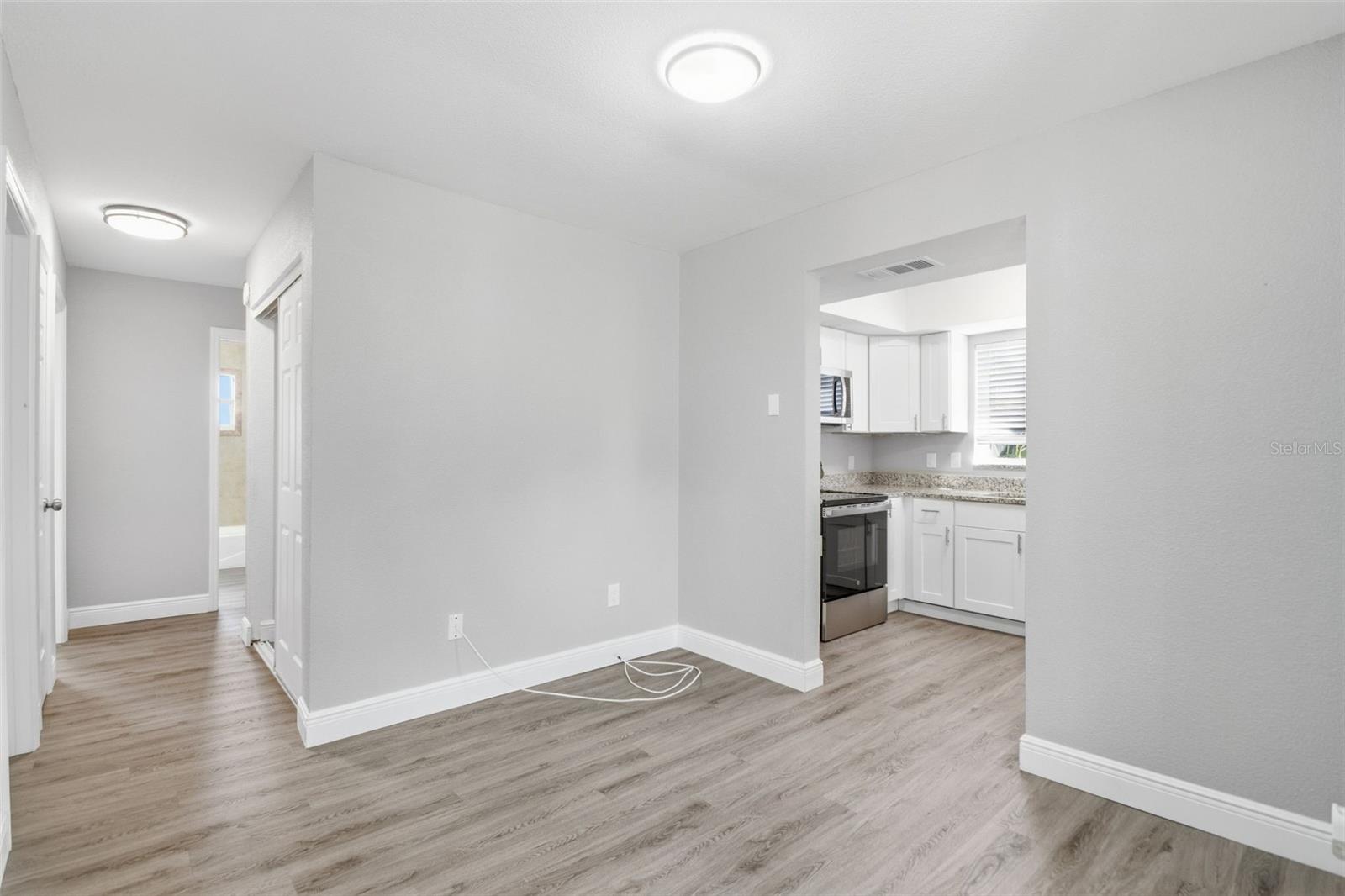 1751 MISSISSIPPI AVE NE — photo 21