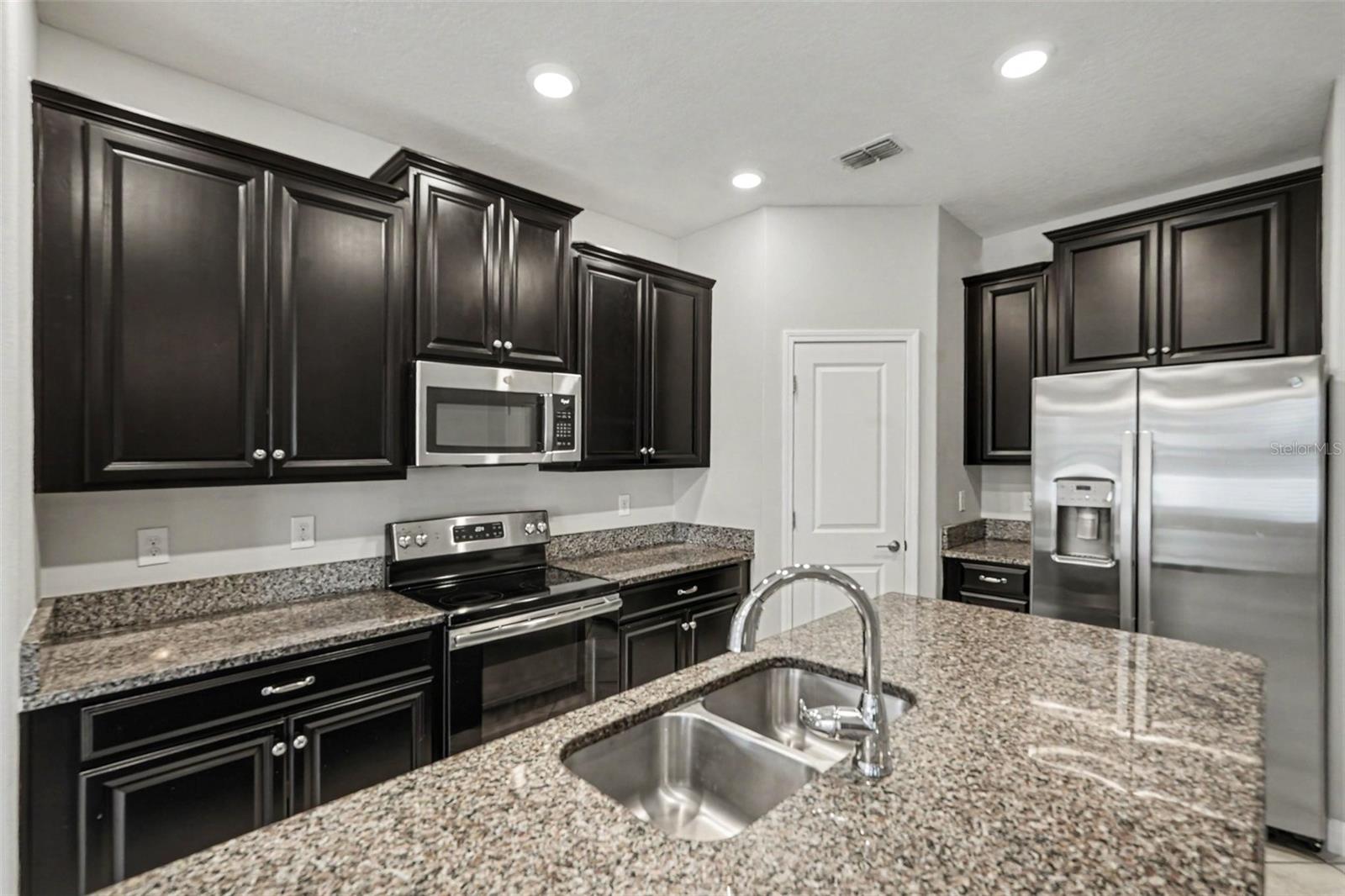 13220 ORCA SOUND DR — photo 4