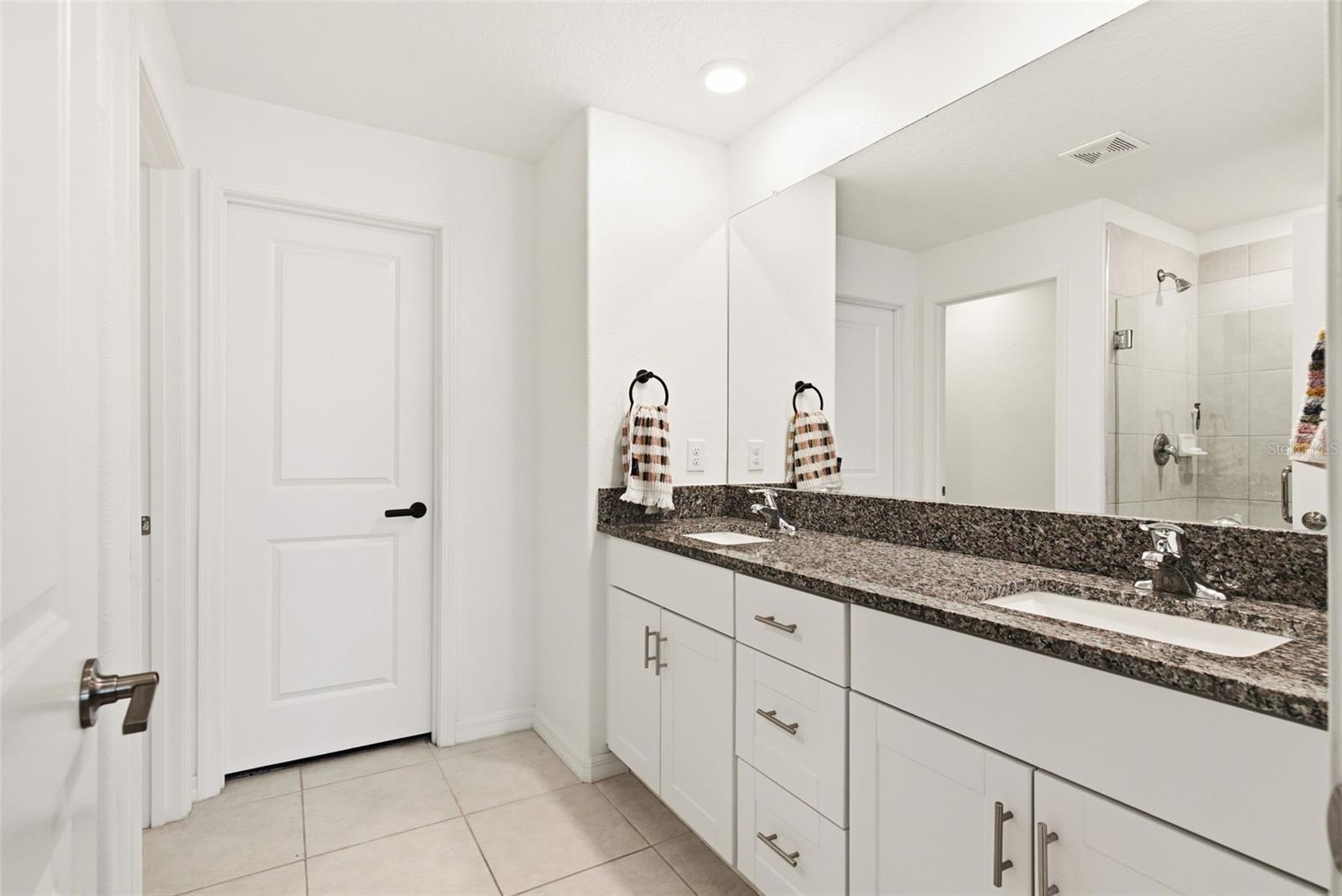 21846 LYONIA LN — photo 21